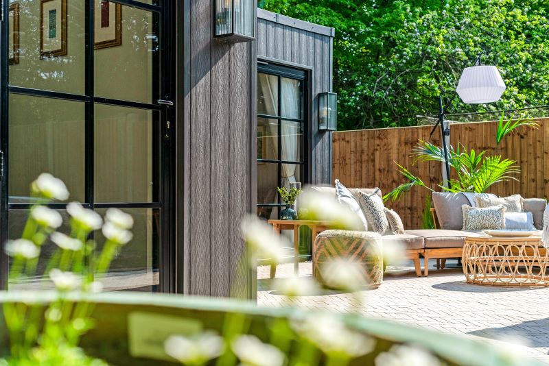 self contained garden annexe essex
