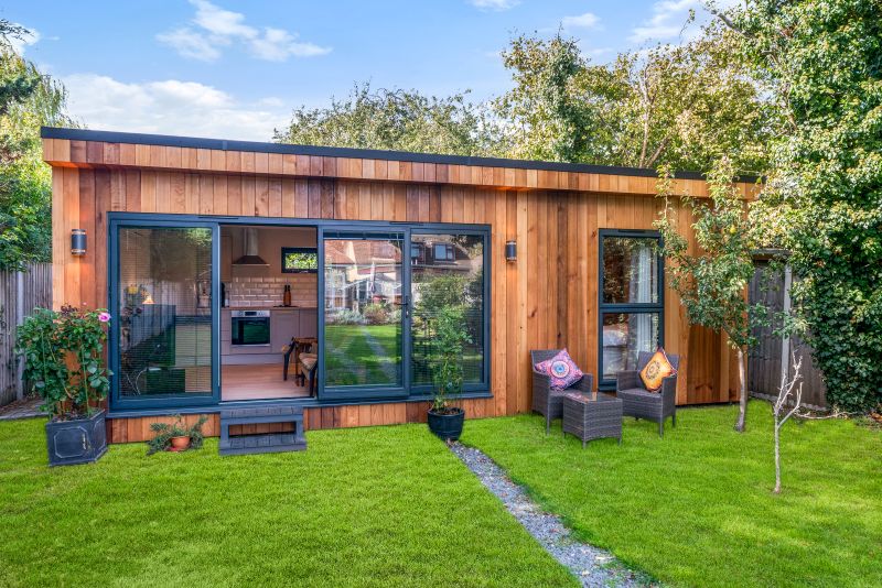 bespoke garden annexe kent