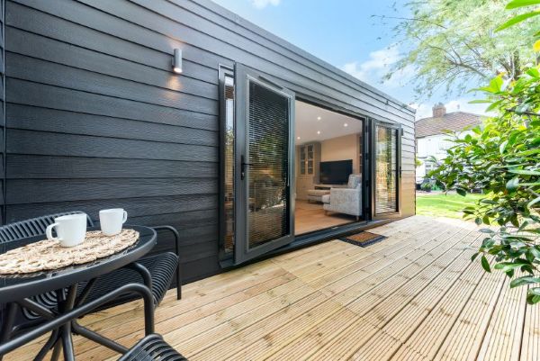 Garden room exterior cladding