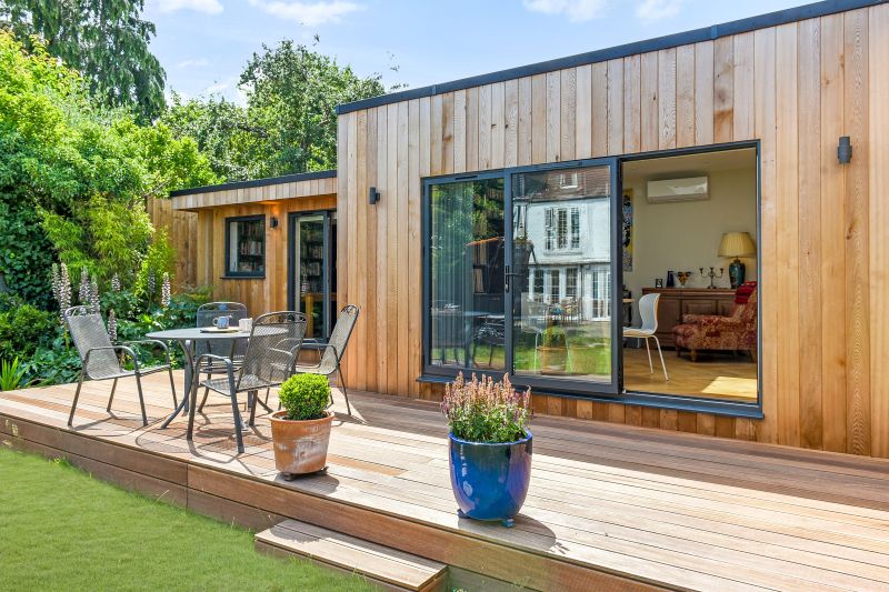 l-shaped garden annexe london