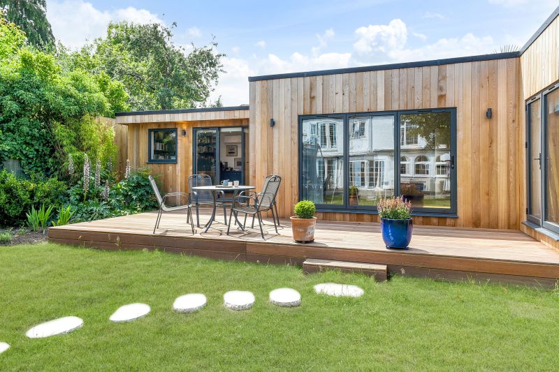l-shaped garden annexe london