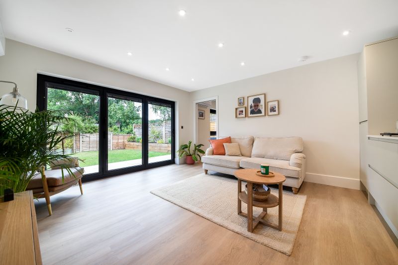 one bedroom annexe in Surrey