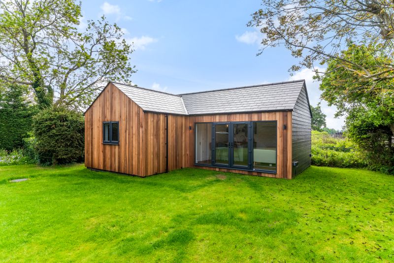 self-contained garden annexe kent