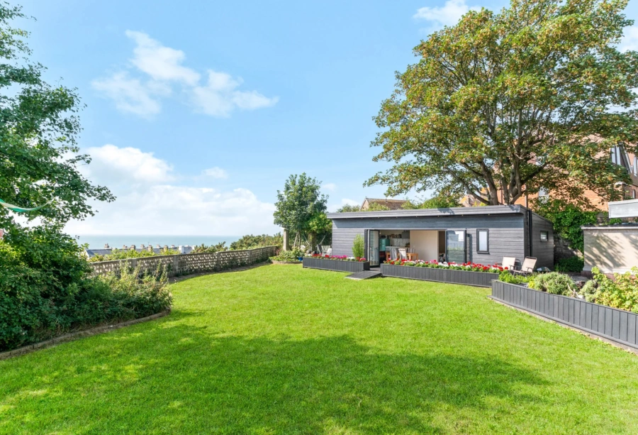 Garden Annexe Planning Permission: What You Need to Know 