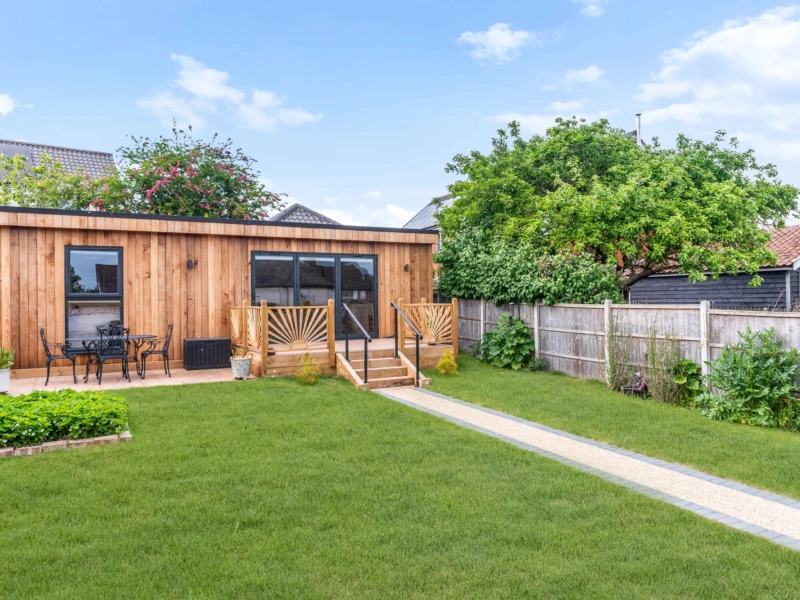 Contemporary Garden Annexe for Elderly Living – Stowmarket, Suffolk