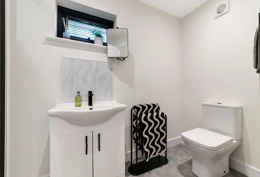 Making Your Home Ready for Christmas Guests: Space, Comfort, and Style