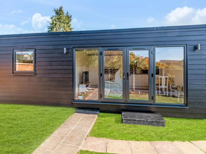 Minimalist One-Bedroom Annexe – Wickford, Essex