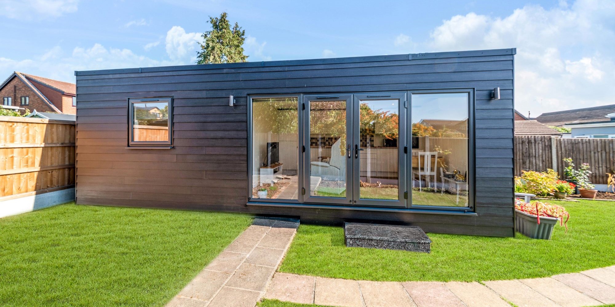 Minimalist One-Bedroom Annexe – Wickford, Essex