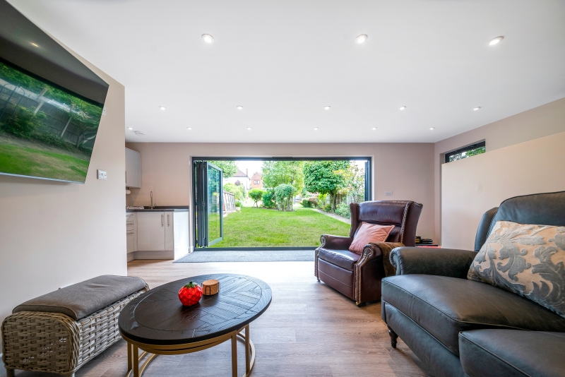 bespoke garden annexes essex