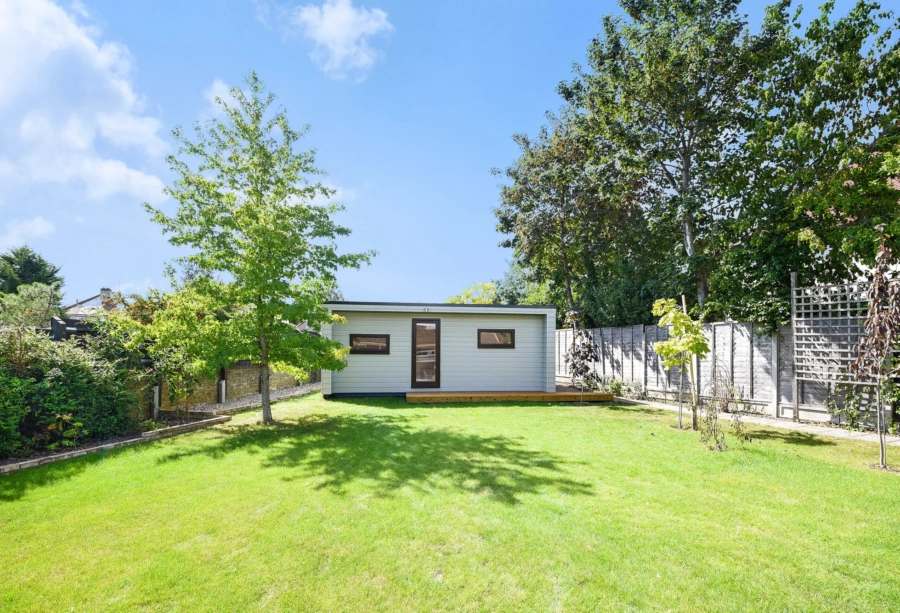 Garden Annexes and Autumn Weather: Built for Year-Round Living