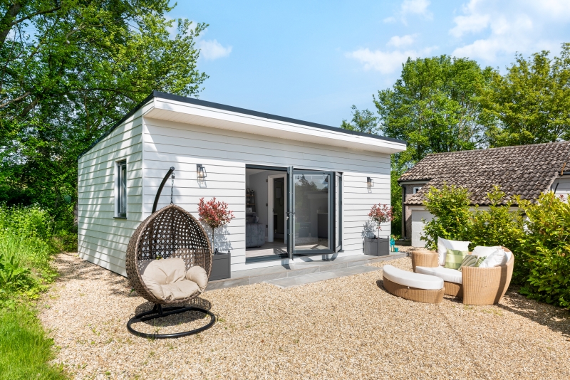 bespoke garden annexes essex