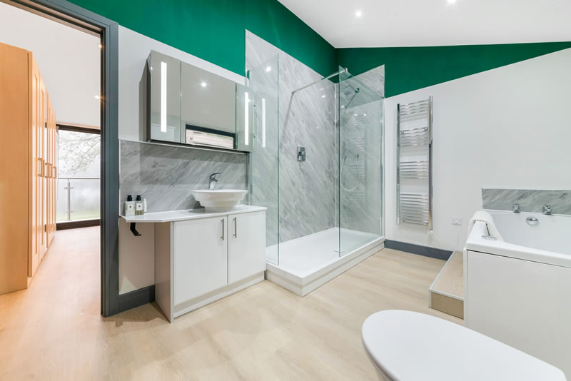 Garden annexe bathroom