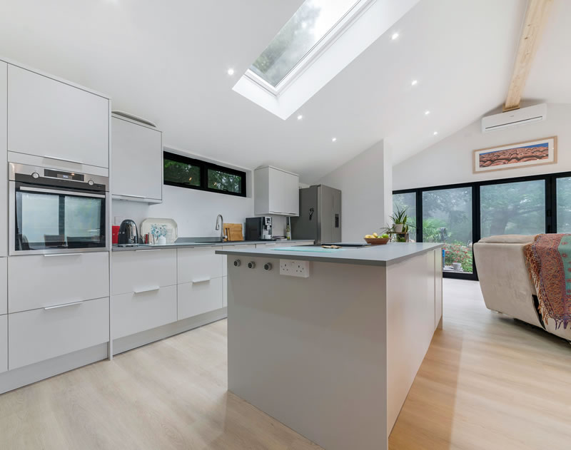 garden annexe bespoke kitchen