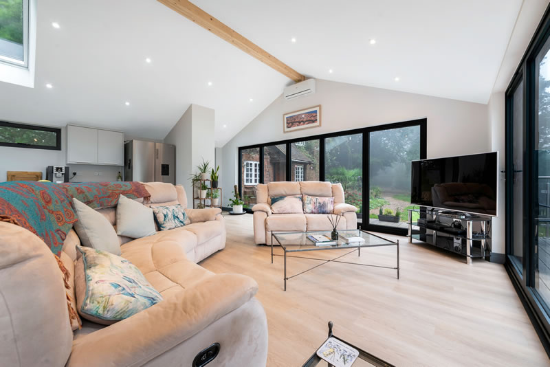 open plan 2 bedroom garden annexe