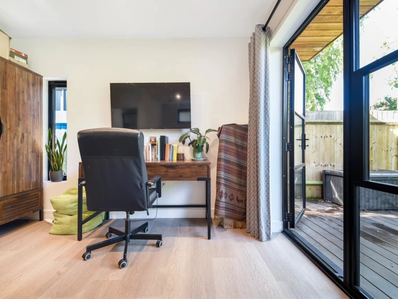 Compact Leisure Annexe In Wimbledon, London