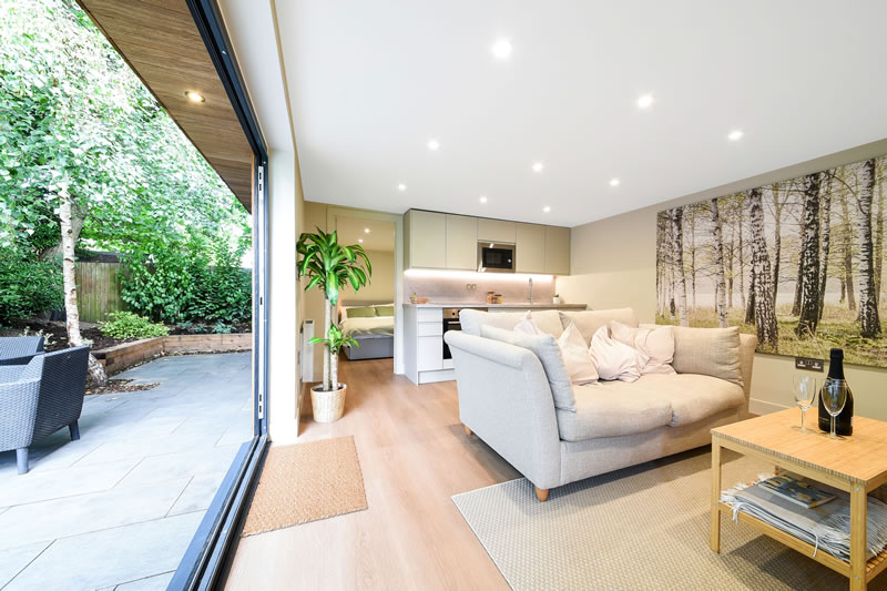Insulated garden annexe