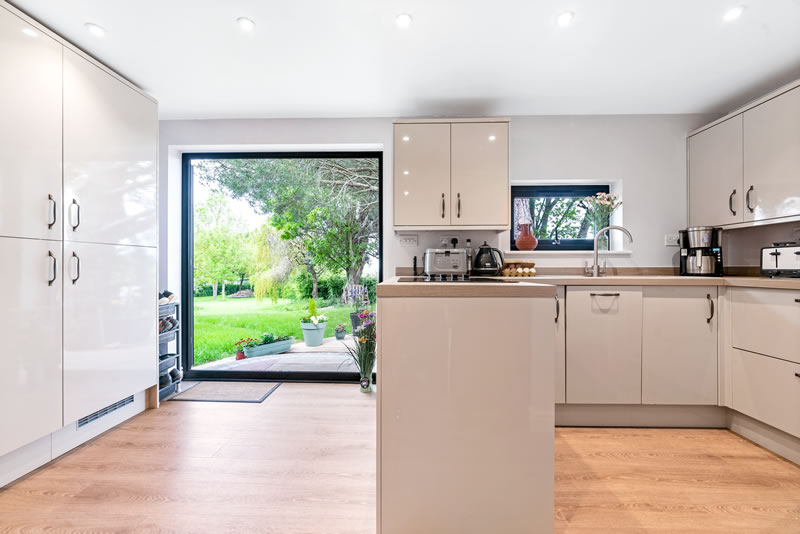 One Bedroom Garden Room Annexe – London
